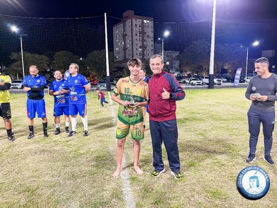 •	Jogador mais jovem: 16 anos - Felipe Pruner 