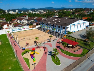 Beach Tennis (06 quadras)