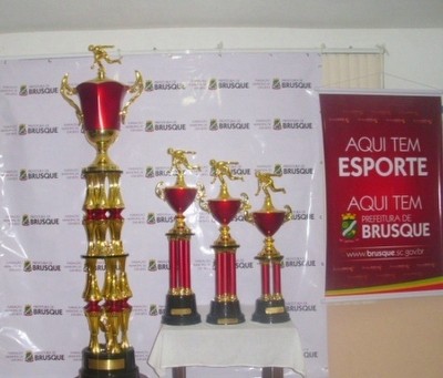 Apresentação Troféus Campeonato Municipal de Bocha 2014